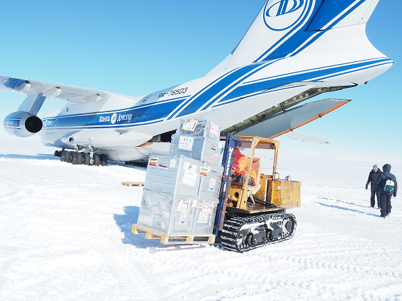 Cargo plane