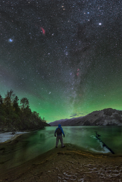 Nightly airglow or "nightglow"